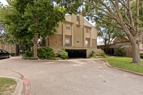 a2-5740 Martel Ave, Dallas, TX, 75206-5766 | Card Image