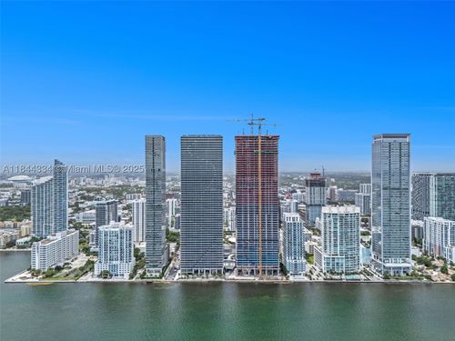 3806-700 Ne 24th St, Miami, FL, 33137-5511 | Card Image