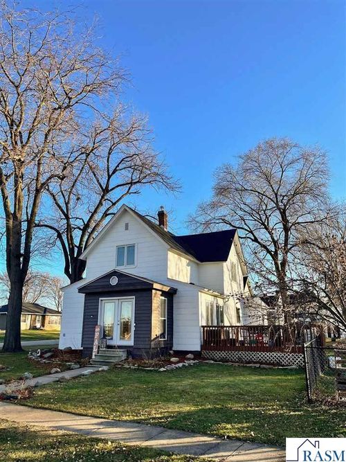 9630 Main St, Veseli, MN, 55046-4002 | Card Image