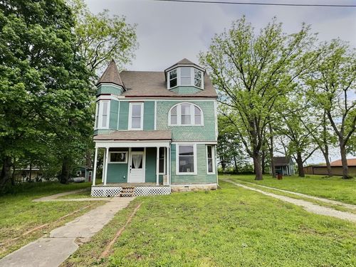 408 Vassar St, Bunceton, MO, 65237-1106 | Card Image