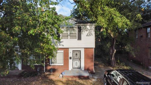 15774 Meyers Rd, Detroit, MI, 48227-4051 | Card Image
