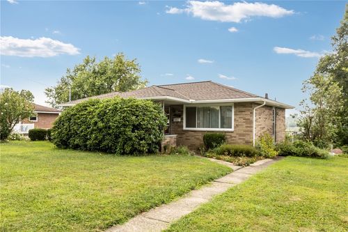 1528 Oneida Dr, Jefferson Hills, PA, 15025-2716 | Card Image