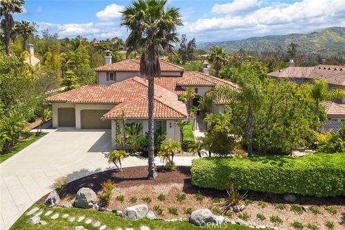 2375 Portrait Way, Tustin, CA, 92782-4340 | Card Image
