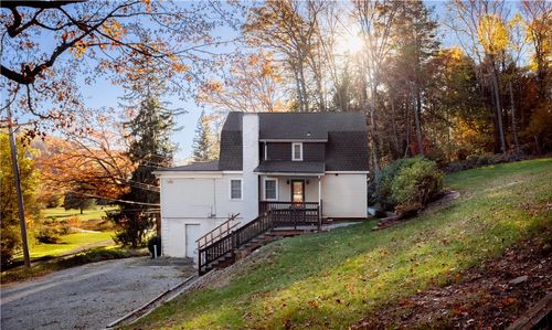 415 Saylor School Rd, Johnstown, PA, 15905-8618 | Card Image
