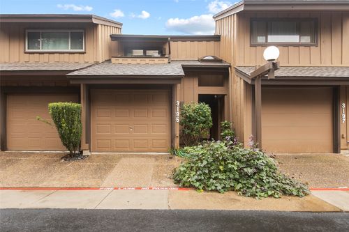 3195 Golden Oak Ct, Farmers Branch, TX, 75234 | Card Image