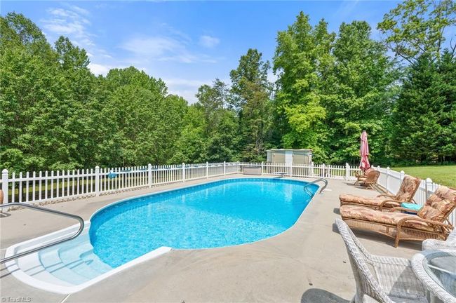 5752 Davis Rd, House other with 3 bedrooms, 4 bathrooms and null parking in Walkertown NC | Image 43
