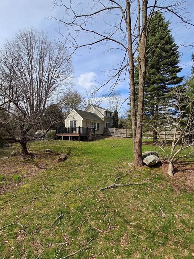 27 Hill St, House other with 3 bedrooms, 2 bathrooms and 4 parking in Raynham MA | Image 20