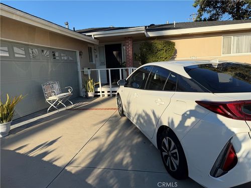 1439 W Kiama, Anaheim, CA, 92802 | Card Image