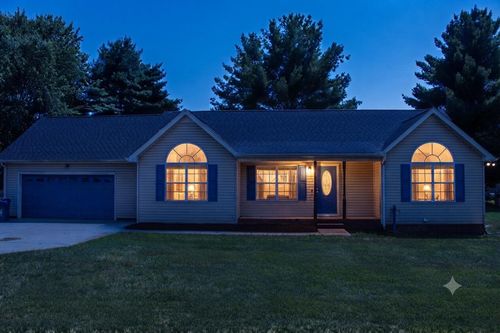 424 Indian Springs Cir, Manchester, TN, 37355-8459 | Card Image