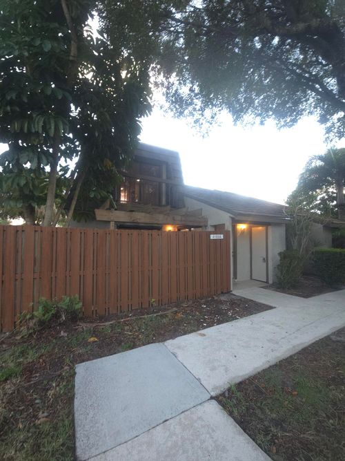 a-4183 Palm Bay Cir, West Palm Beach, FL, 33406-9012 | Card Image