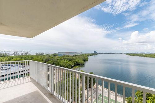 apt-716-300 Bayview Dr, Sunny Isles Beach, FL, 33160-4745 | Card Image