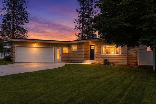 11406 E 19th Ave, Spokane Valley, WA, 99206-2306 | Card Image