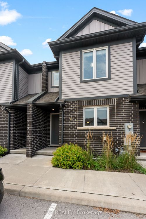 86-7768 Ascot Cir, Niagara Falls, ON, L2H3P9 | Card Image