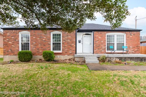 8902 Hagner Dr, Louisville, KY, 40258-1030 | Card Image