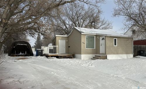 605 2nd St, Estevan, SK, S4A0K8 | Card Image