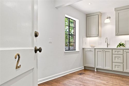 a2-15 W Prospect St, Fayetteville, AR, 72701-3443 | Card Image