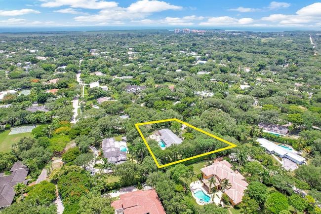 6551 Sw 126 Th St, House other with 5 bedrooms, 3 bathrooms and null parking in Pinecrest FL | Image 6