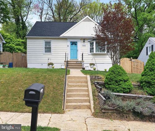 1824 Briarcliff Rd, Parkville, MD, 21234-3810 | Card Image