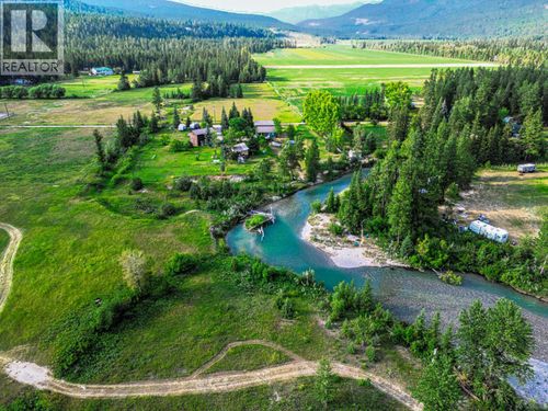 3560 Island Pond Rd, Skookumchuck, BC, V0B | Card Image