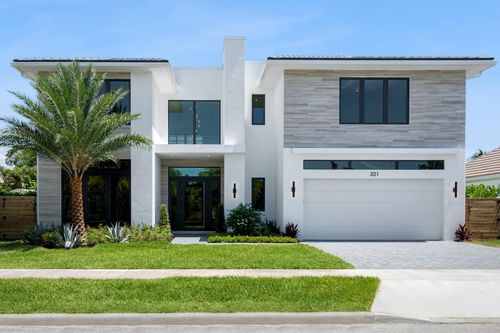 321 Palmetto St, West Palm Beach, FL, 33405-4009 | Card Image