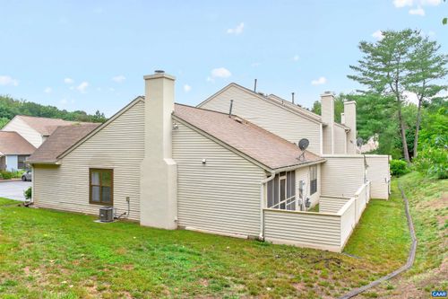 598 Pebblecreek Ct, CHARLOTTESVILLE, VA, 22901-0801 | Card Image