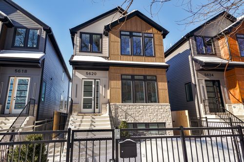 5616 N Francisco Ave, Chicago, IL, 60659-4819 | Card Image