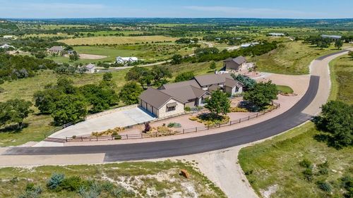 220 N Spies Ridge Dr, Fredericksburg, TX, 78624-2255 | Card Image