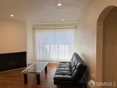 apt-306-397 Imperial Way, Daly City, CA, 94015-2579 | Card Image