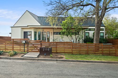 2116 Kenwood Ave, Austin, TX, 78704-4440 | Card Image