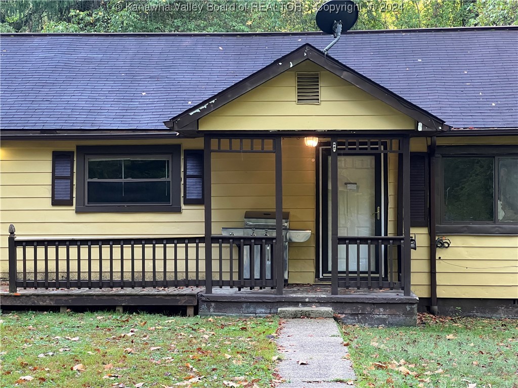 Pacific St, Charleston, WV 25302