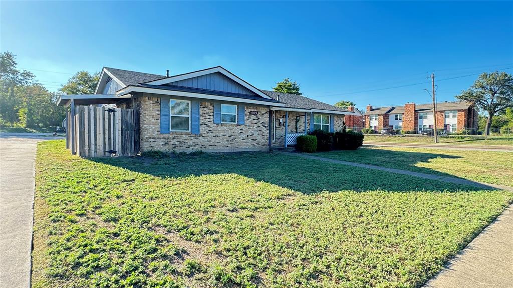 Cliff Dr, Garland, TX 75042