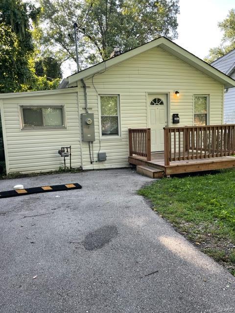 Osgood Ave, Saint Louis, MO 63114