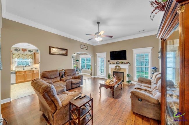 404 Hunts Landing Dr, House other with 3 bedrooms, 2 bathrooms and null parking in Kathleen GA | Image 32
