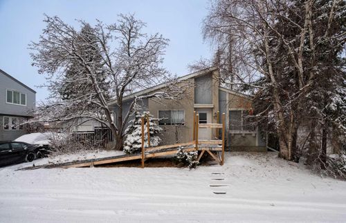 305 Olympia Dr Se, Calgary, AB, T2C1H6 | Card Image