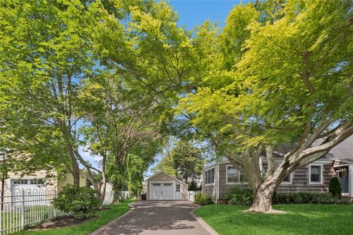 44 Fairway E, Sayville, NY, 11782-3046 | Card Image