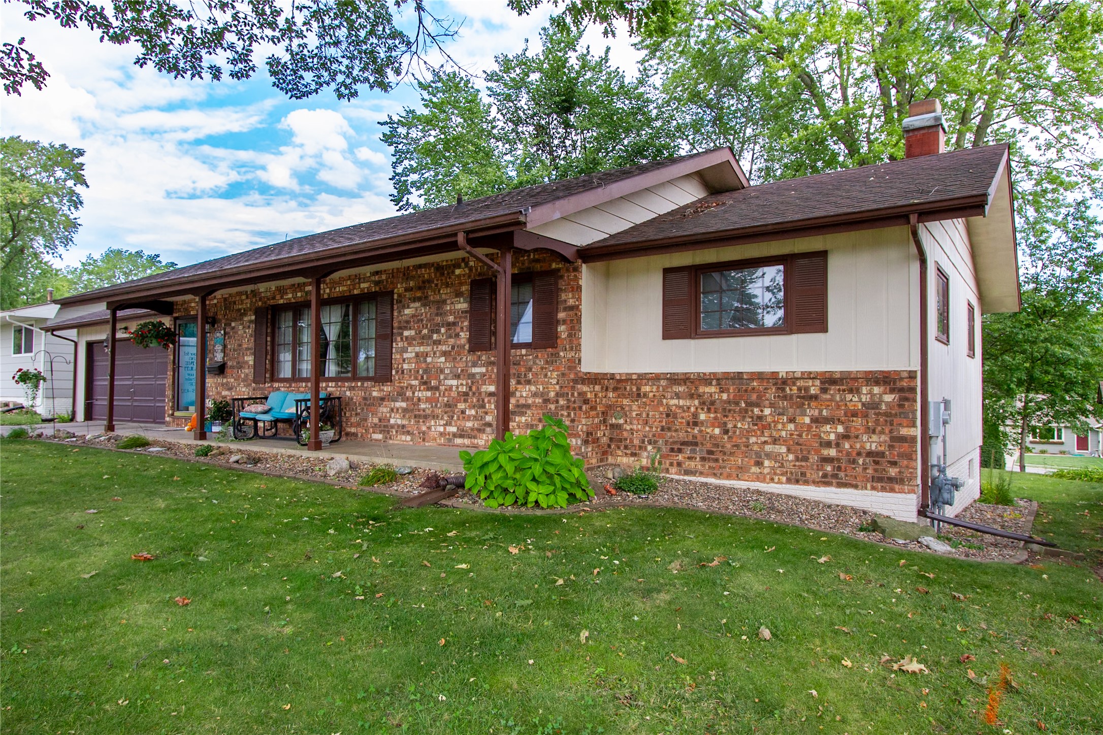 Monroe St, Pella, IA 50219