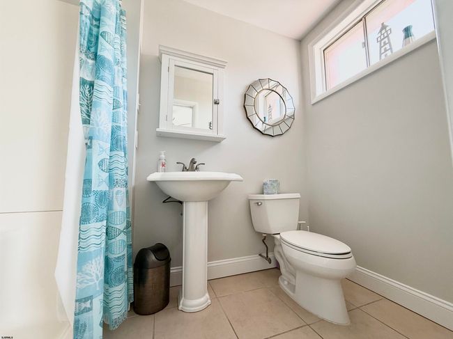 330 42 Nd St S, Condo with 2 bedrooms, 2 bathrooms and null parking in Brigantine NJ | Image 8