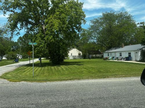 2665 Tatham Road, Bridgeport Charter Township, MI, 48601 | Card Image