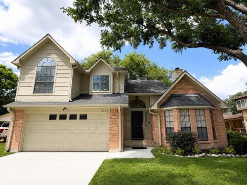 3207 Lee Circle Ct, Pearland, TX, 77581 | Card Image