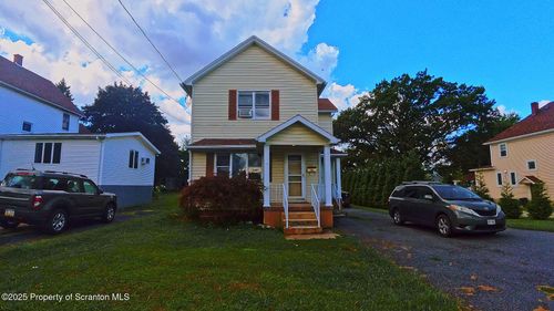 637 E Grant St, Olyphant, PA, 18447-1918 | Card Image