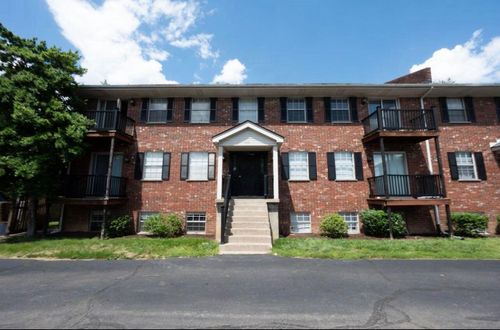 a1-185 Donabrook Ct, Lexington, KY, 40517-1112 | Card Image