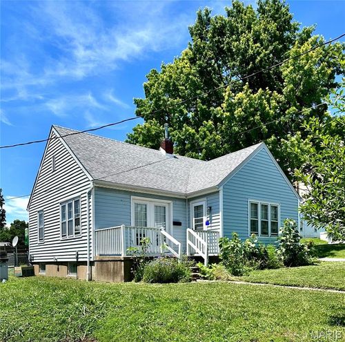 511 Madison Ave, Washington, MO, 63090-3122 | Card Image
