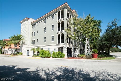 5207-8000 Via Sardinia Way, ESTERO, FL, 33928-2647 | Card Image