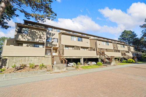 203-8040 Colonial Dr, Richmond, BC, V7C4V1 | Card Image