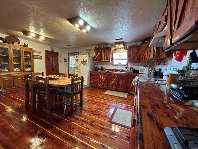 2525 Mountain Park Rd, House other with 2 bedrooms, 2 bathrooms and null parking in Shirley AR | Image 5