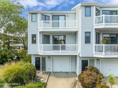 2-1 Navesink Ct, Long Branch, NJ, 07740-7878 | Card Image