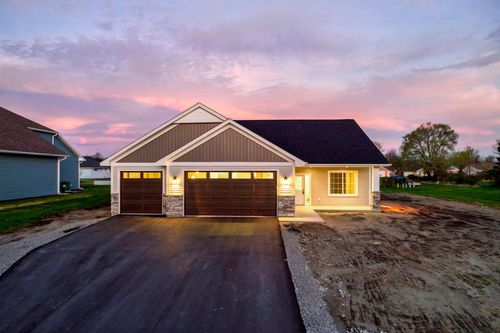 741 St James Cir, Litchfield, MN, 55355-4538 | Card Image