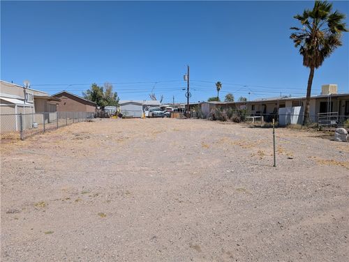 1047 Papago Dr, Bullhead City, AZ, 86442-7415 | Card Image