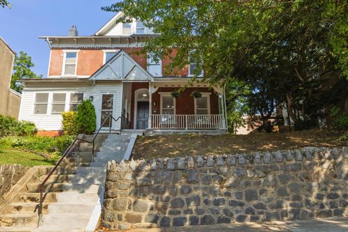 617 N Van Buren St, WILMINGTON, DE, 19805-3247 | Card Image