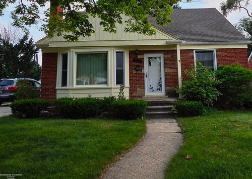 15757 Angelique Ave, Allen Park, MI, 48101-1931 | Card Image